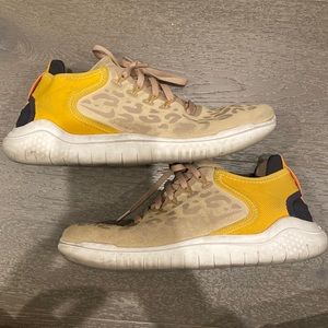 Nike Free Sneakers Leopard Print